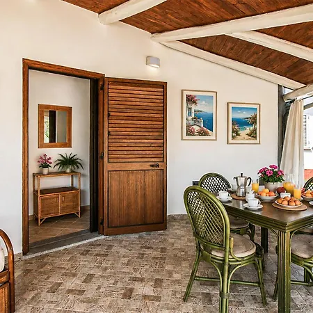 بيت للعطل Beautiful Home In Nicotera Marina With Wifi